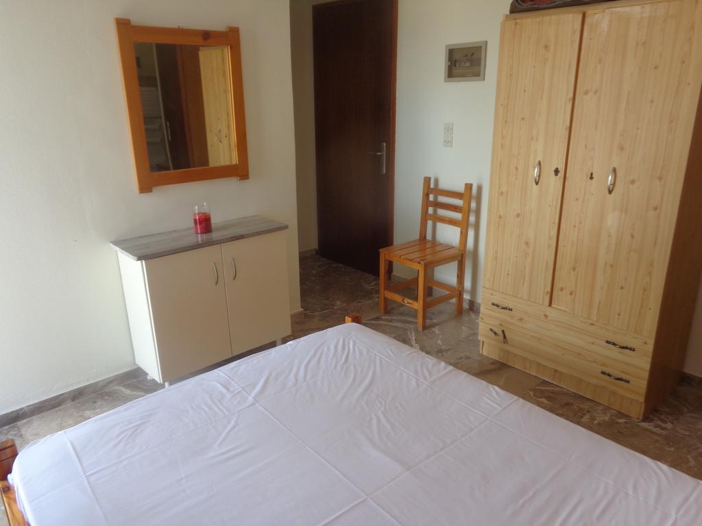 Apartamento Finikas Iria Exterior foto